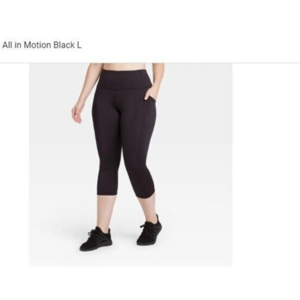 Women's Sculpted High-Rise Capri Leggings 21" All in Motion Black Sz LarGE